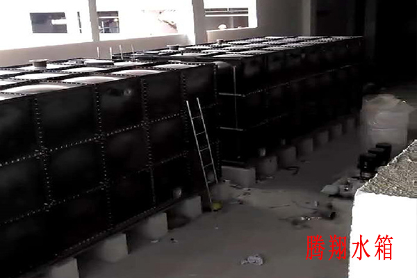 搪瓷水箱11.jpg 搪瓷水箱11.jpg